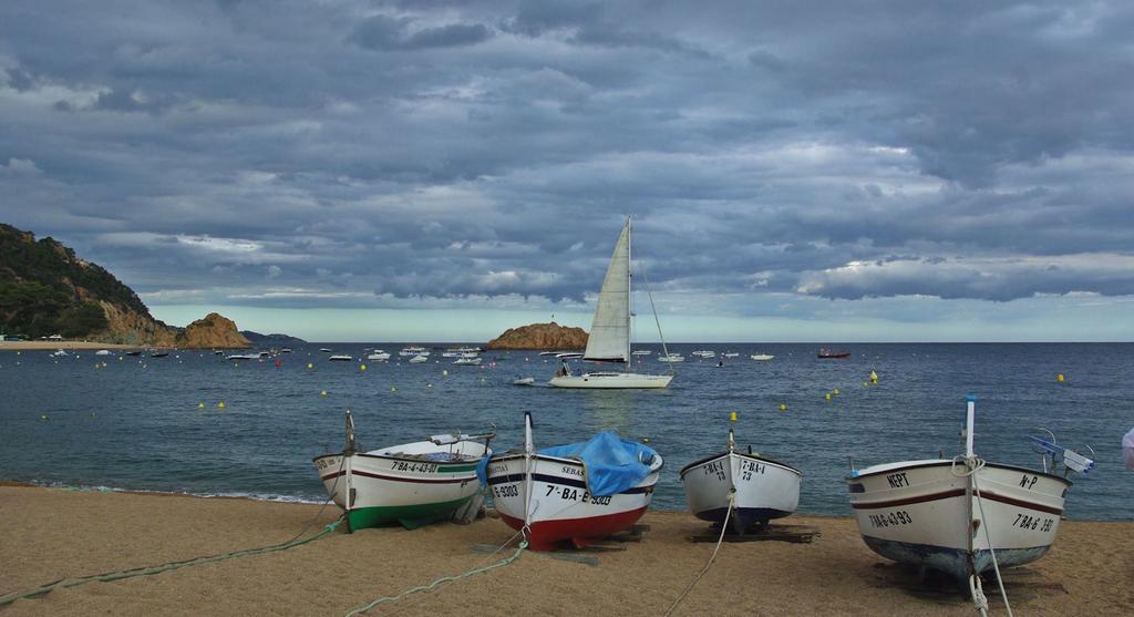 Lets Holidays Tossa De Mar Beach Apartment Εξωτερικό φωτογραφία