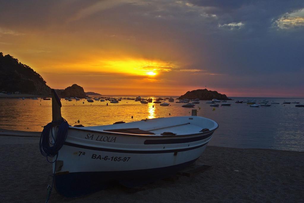 Lets Holidays Tossa De Mar Beach Apartment Εξωτερικό φωτογραφία